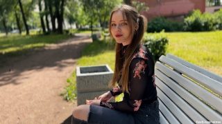 Invited home and fucked a cute student girl feeding birds